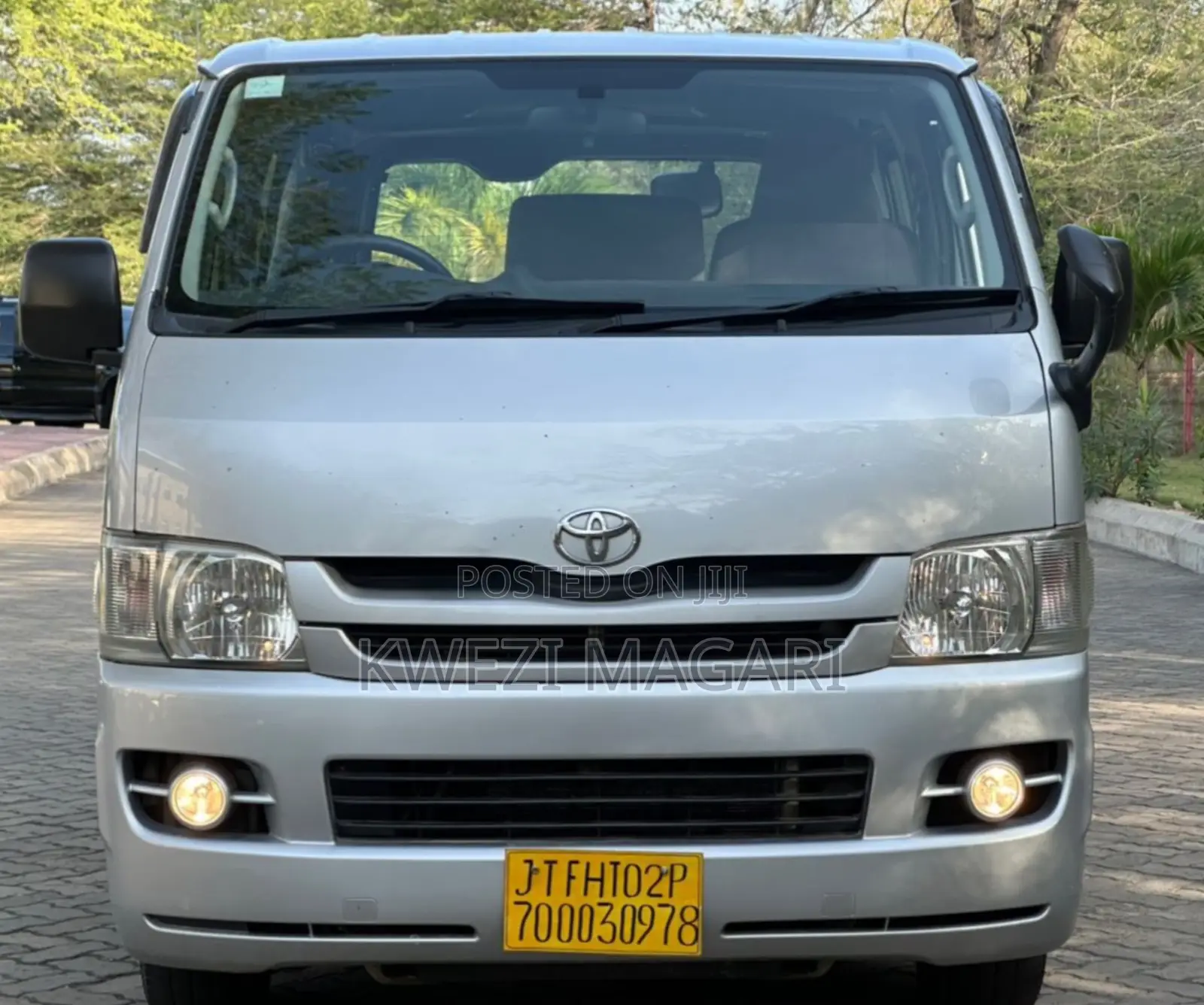 Toyota HiAce 2009 Silver