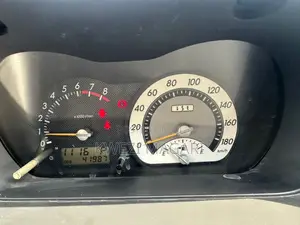 Toyota IST 2006 Silver
