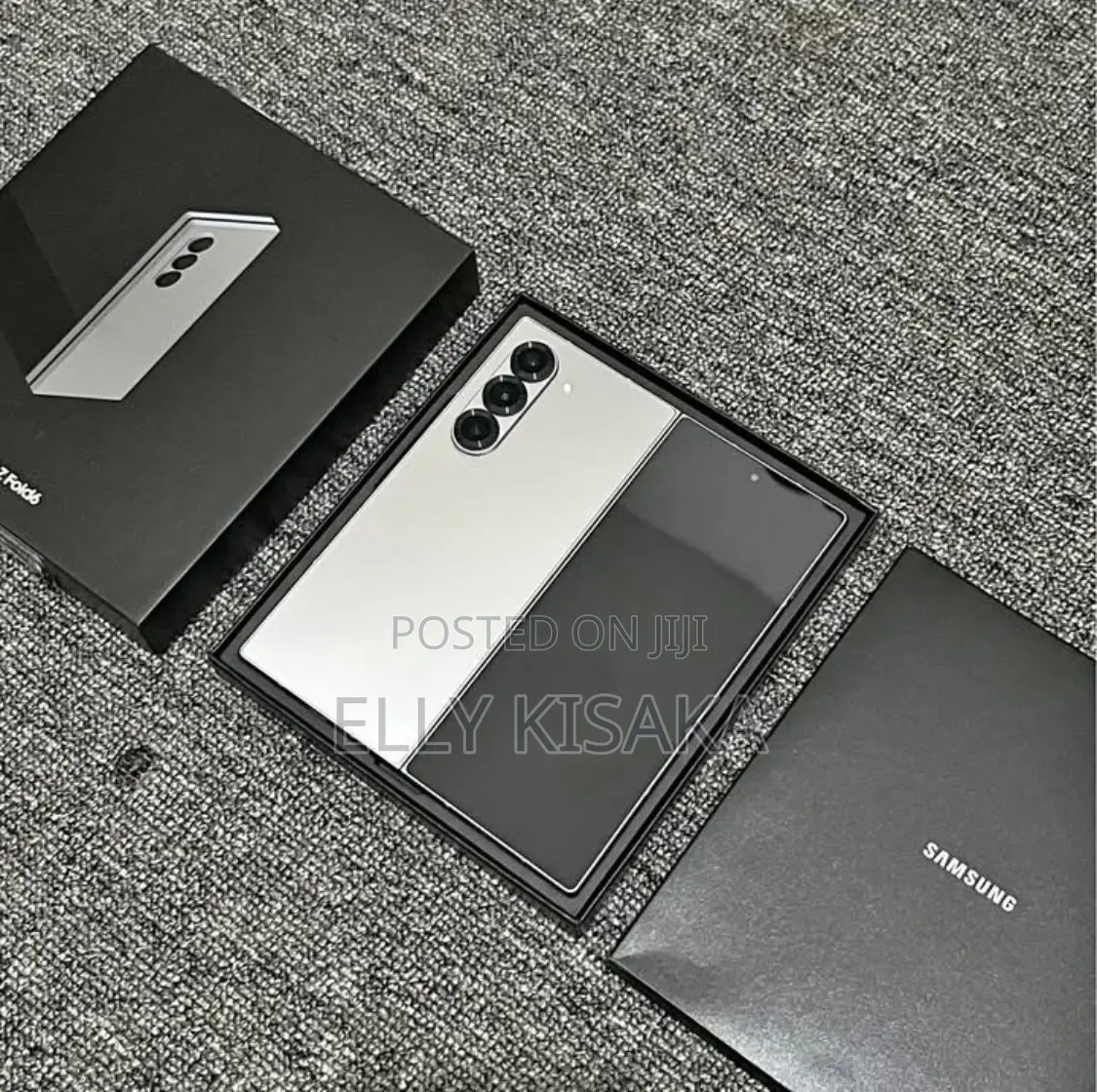 New Samsung Galaxy Z Fold6 256 GB Silver