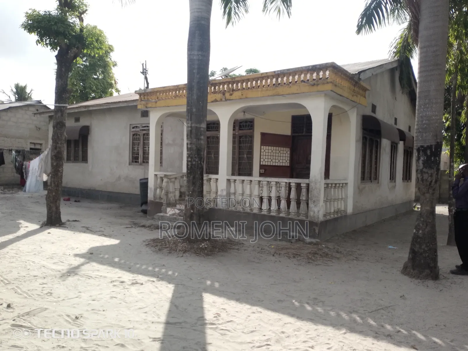 6bdrm Apartment in Tanzania Daresalaam, Ilala for sale