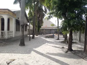 6bdrm Apartment in Tanzania Daresalaam, Ilala for sale