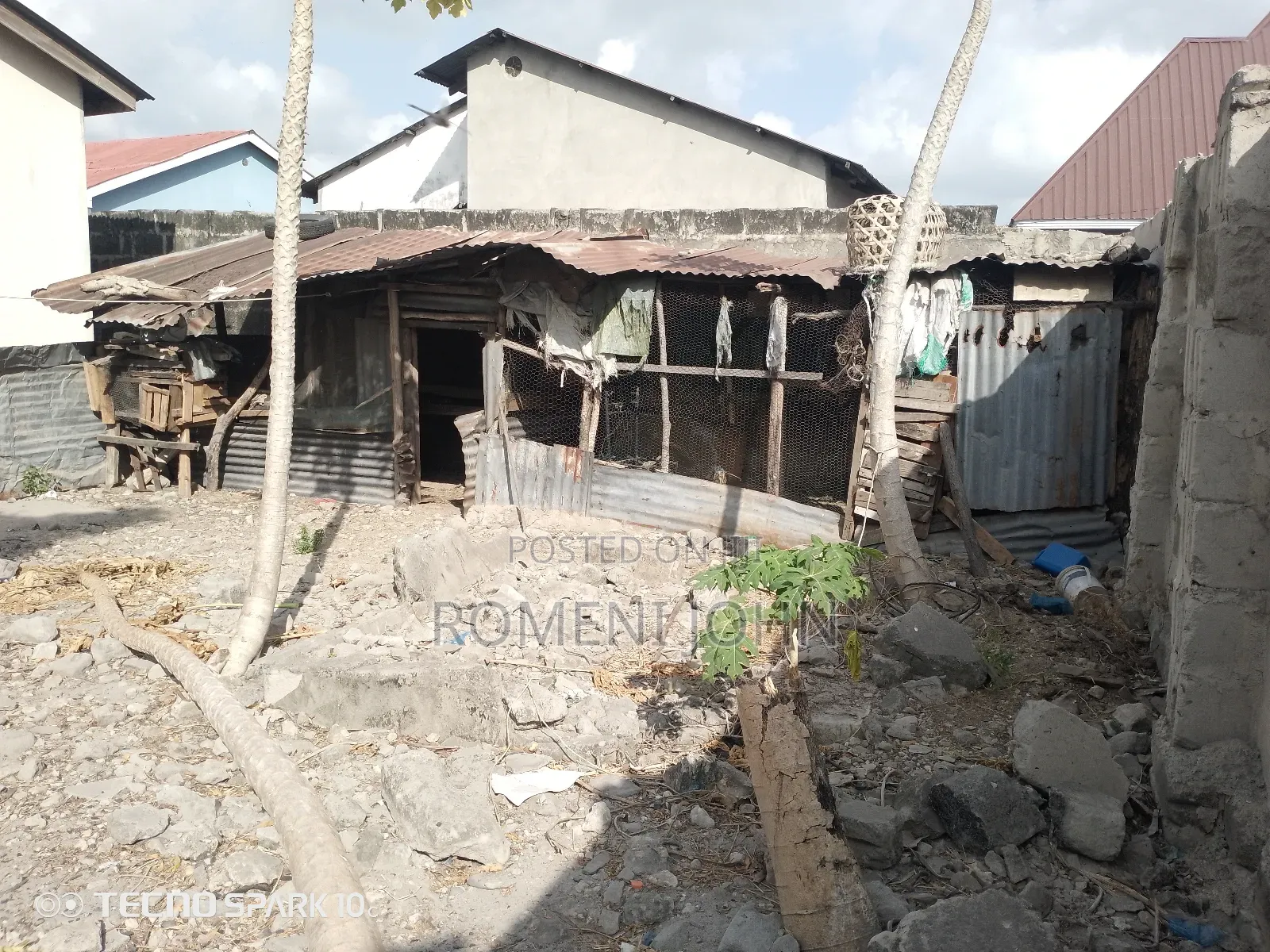 6bdrm Apartment in Tanzania Daresalaam, Ilala for sale
