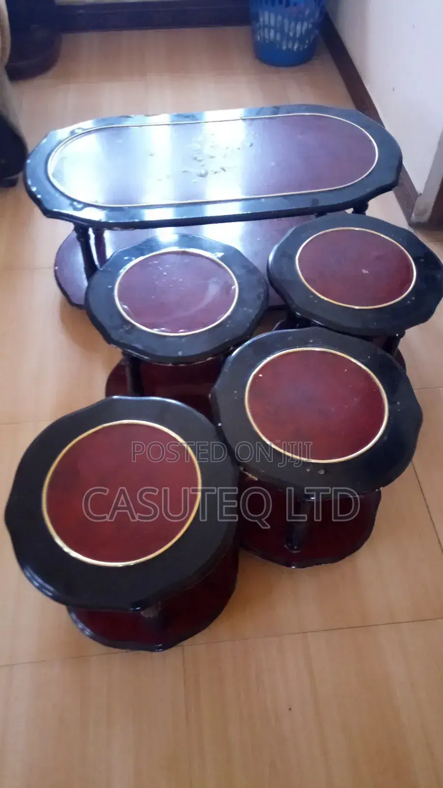 Coffee Table + 4 Side Tables