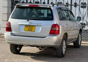 Toyota Kluger 2000 Silver