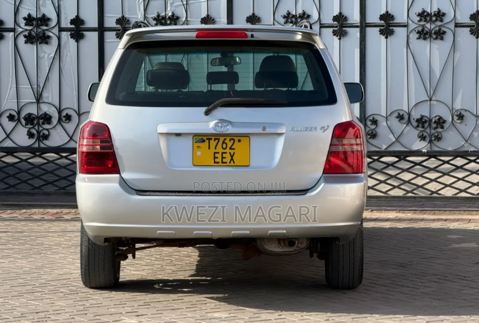 Toyota Kluger 2000 Silver