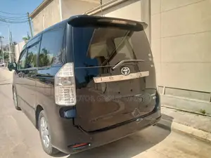 Toyota Noah 2007 Black