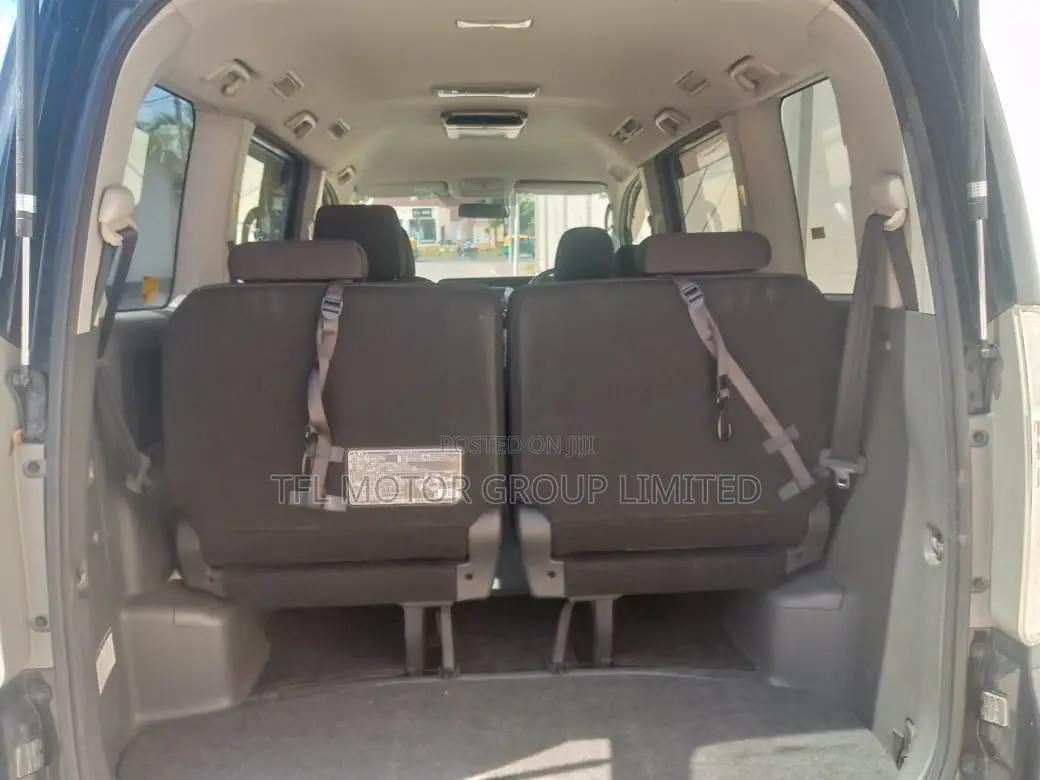 Toyota Noah 2007 Black