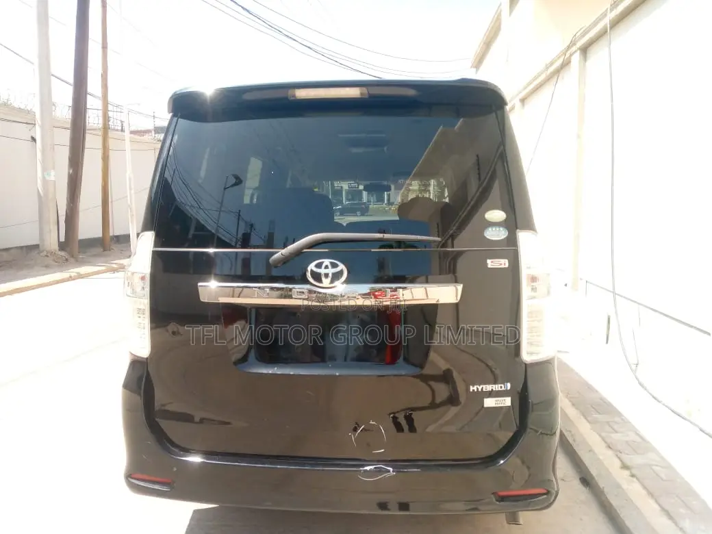 Toyota Noah 2007 Black