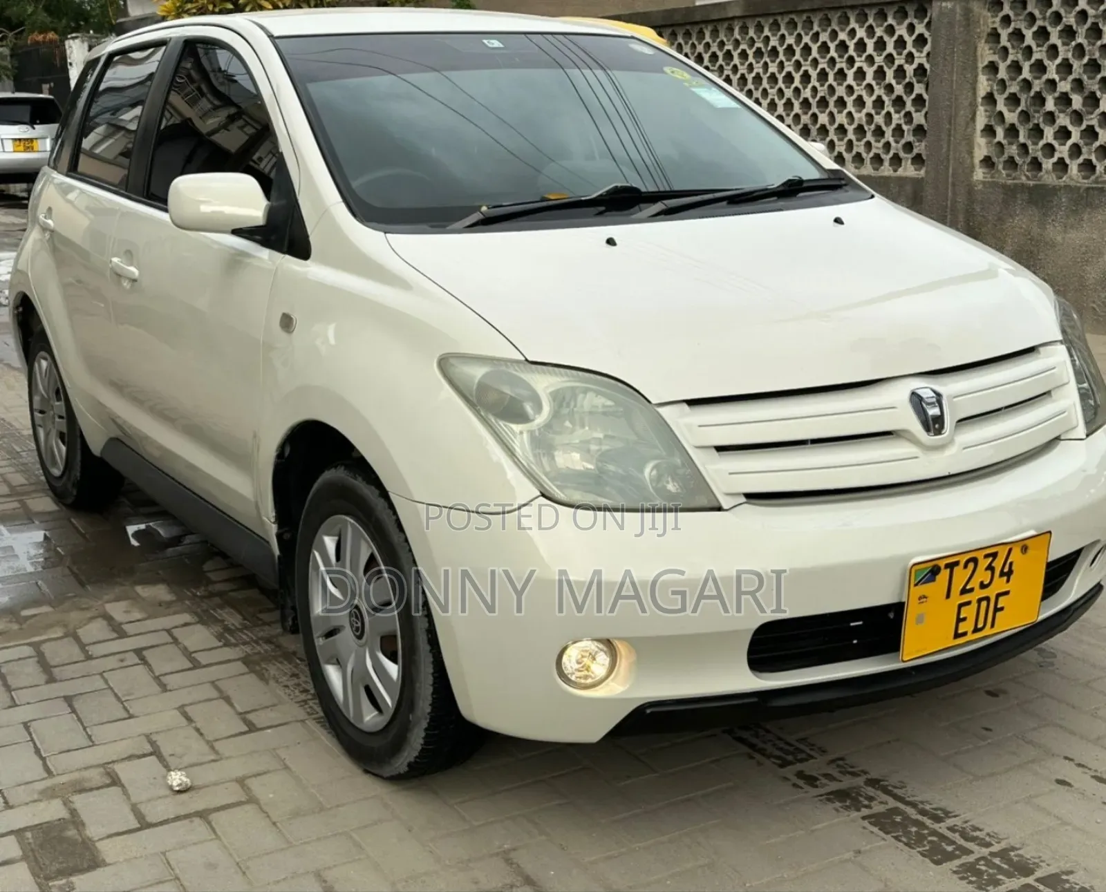 Toyota IST 2005 White
