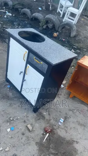 Meza Kali Mno Ya Jikoni