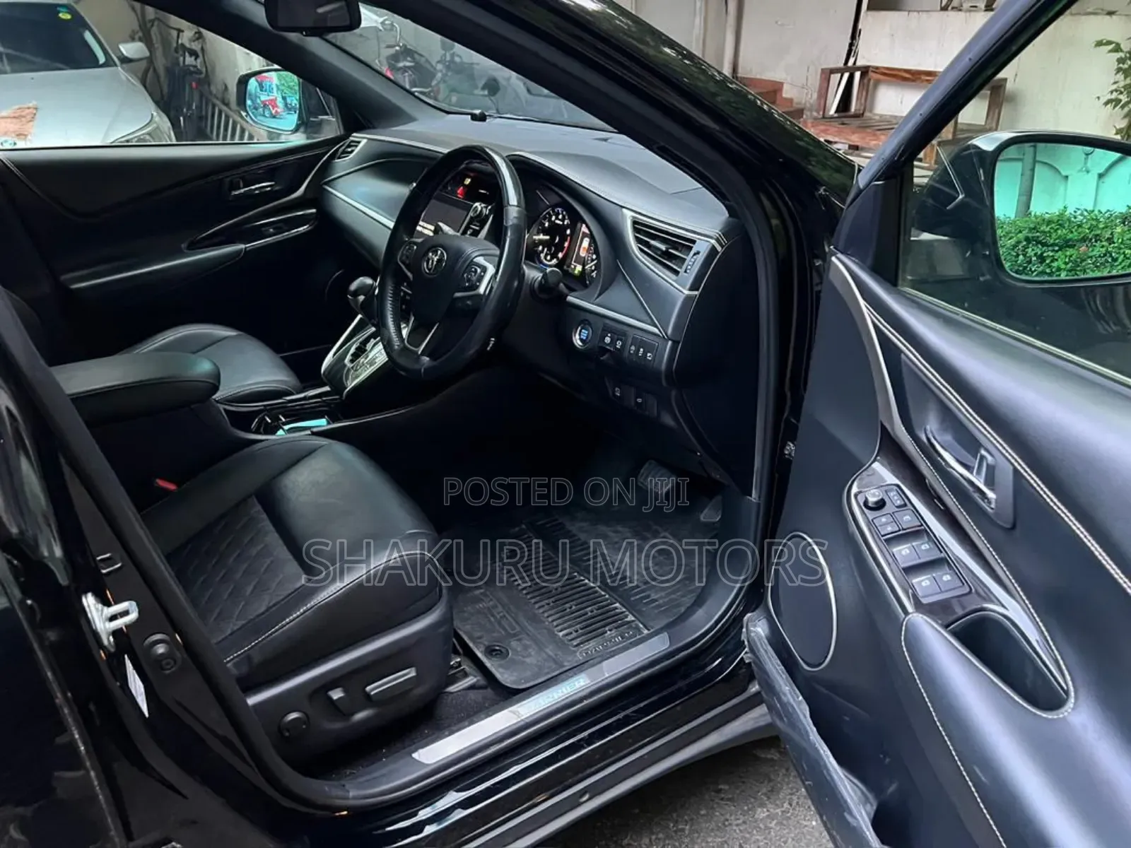 Toyota Harrier 2018 Black