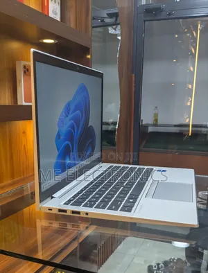 Laptop HP EliteBook 840 G8 16GB Intel Core I5 SSD 256GB