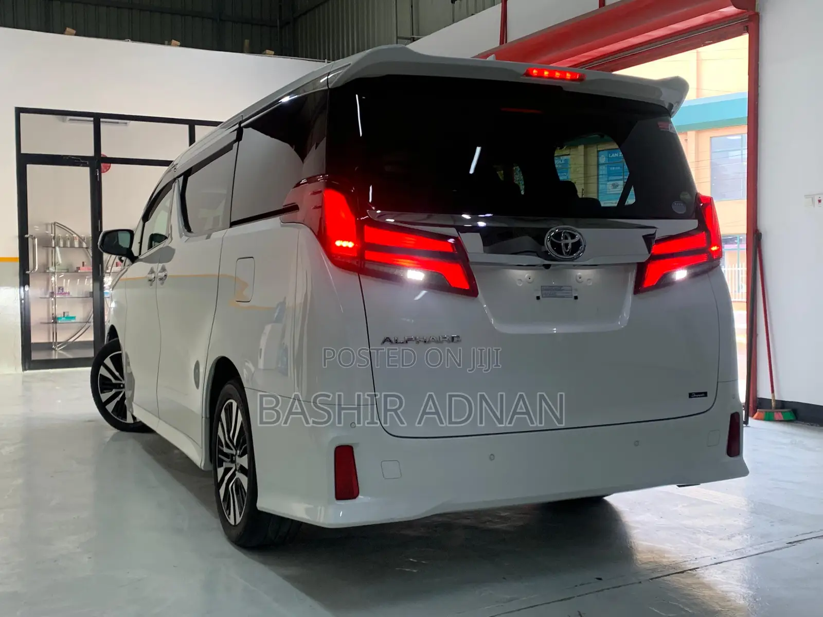 Toyota Alphard 2.5 Petrol FWD 2019 White