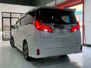 Toyota Alphard 2.5 Petrol FWD 2019 White