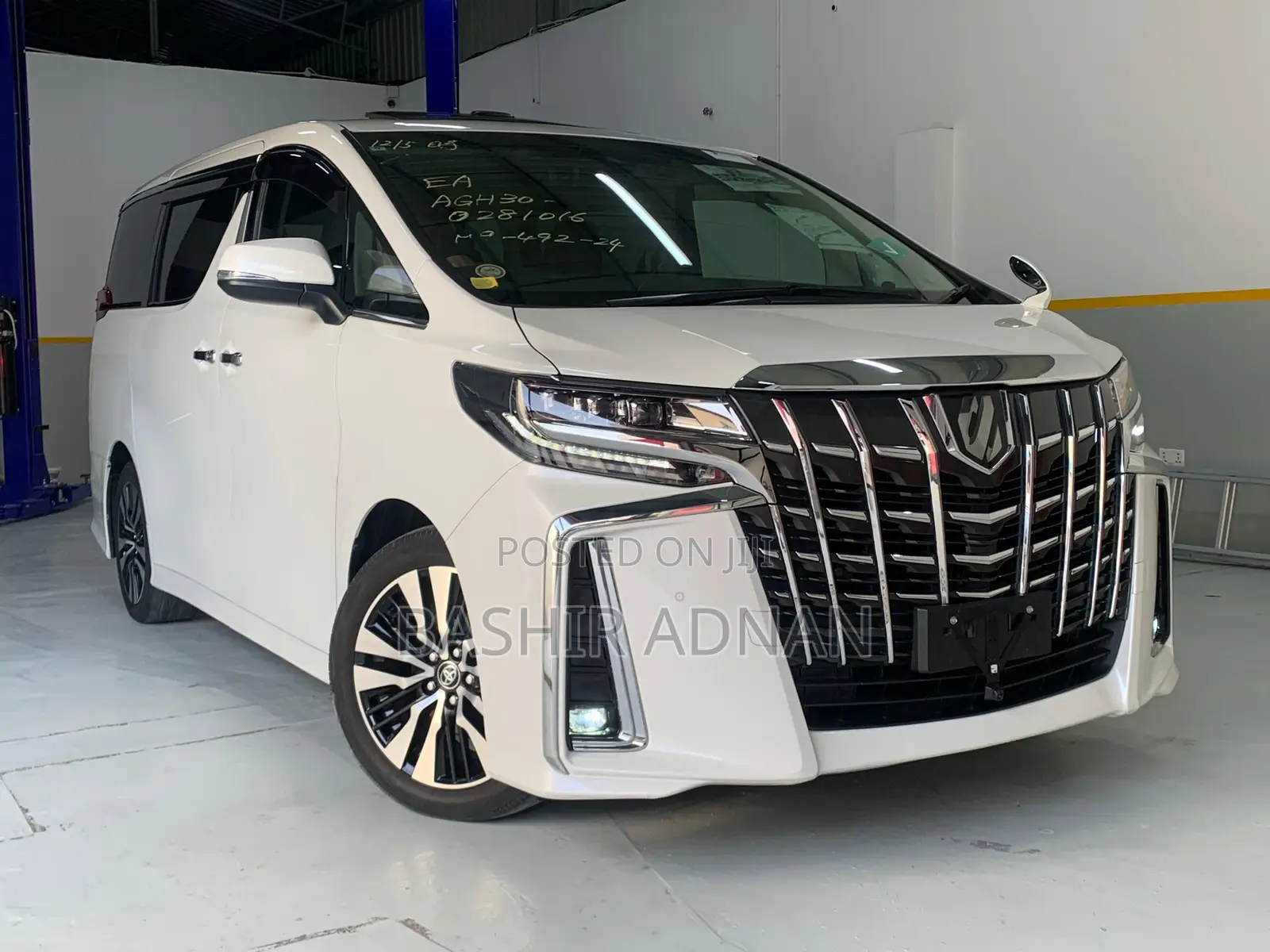 Toyota Alphard 2.5 Petrol FWD 2019 White