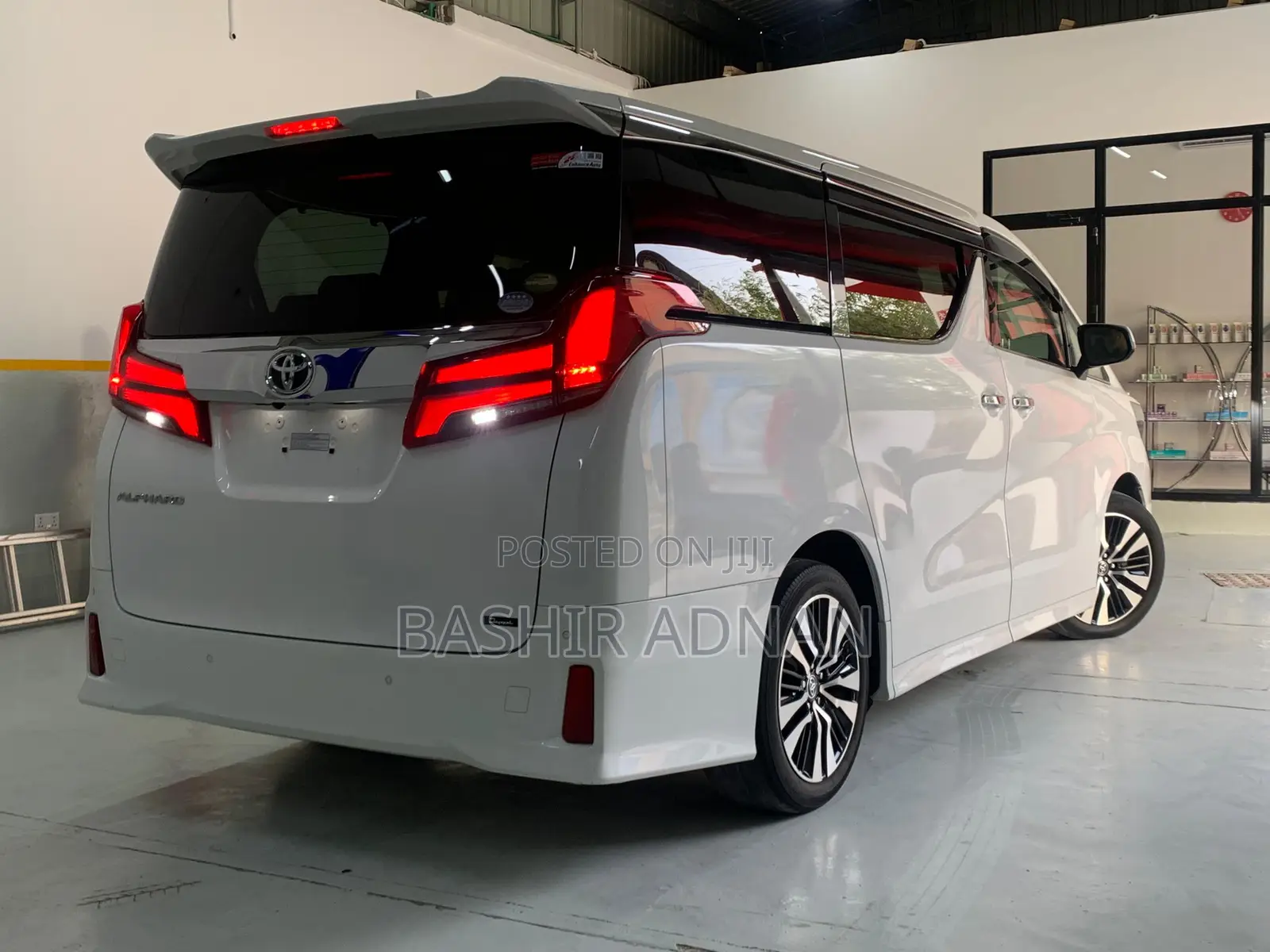 Toyota Alphard 2.5 Petrol FWD 2019 White