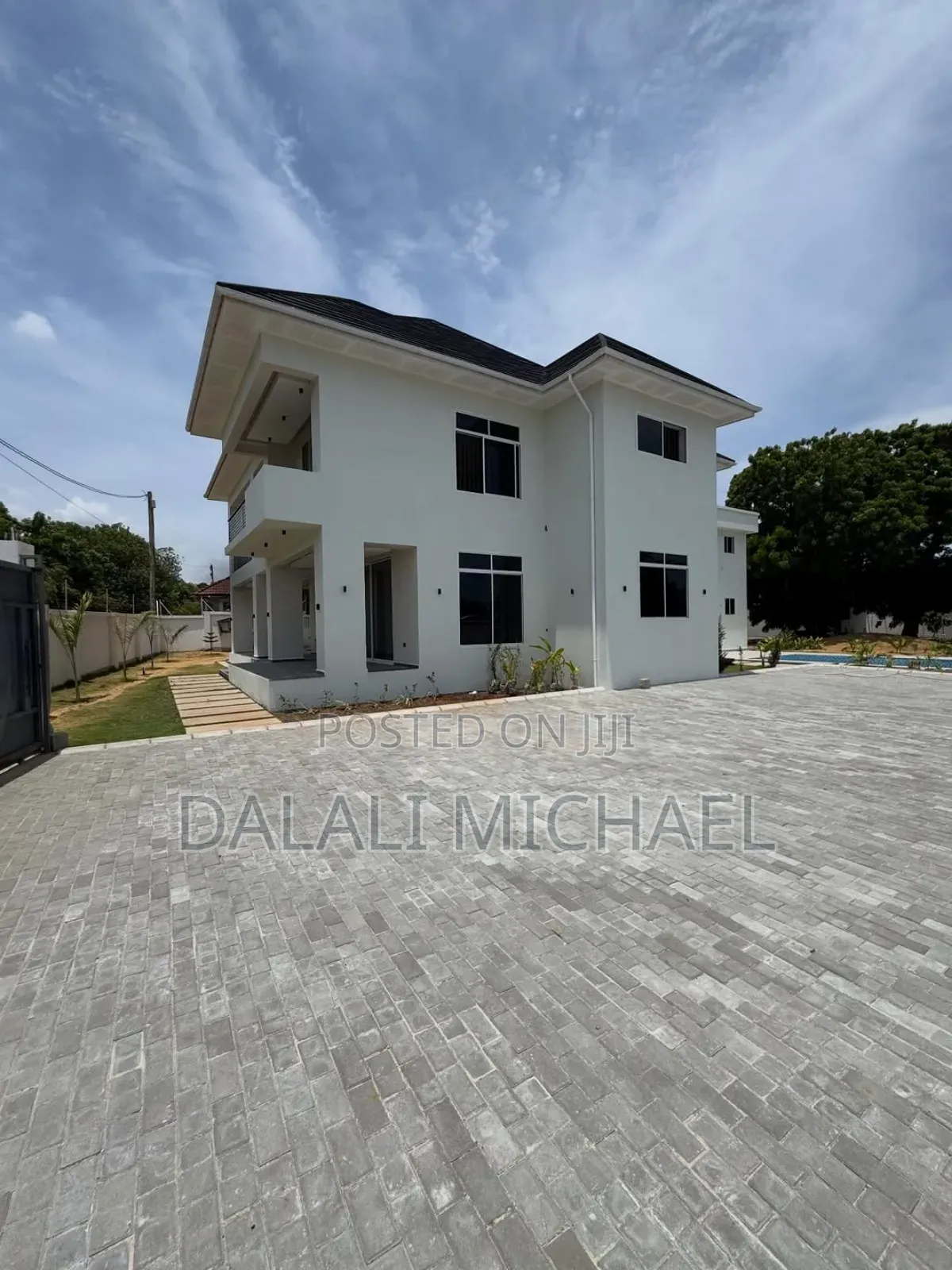 4bdrm House in Mbezibeach for sale