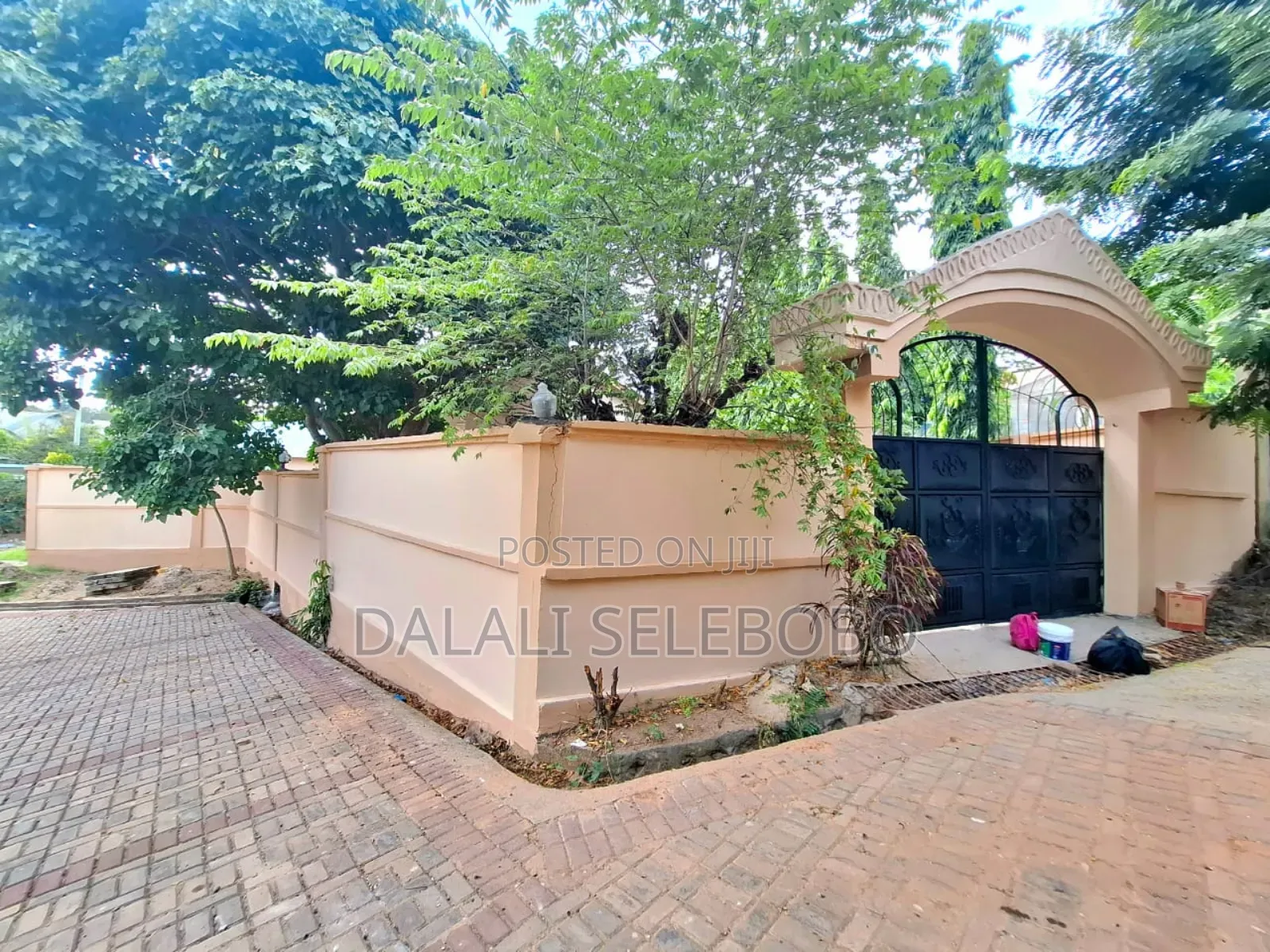 5bdrm Bungalow in Mbezi Kibanda Cha for rent