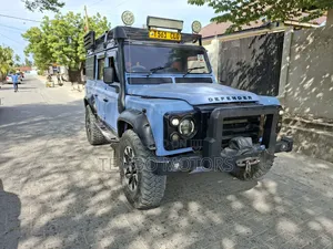 Land Rover Defender 1999 Blue