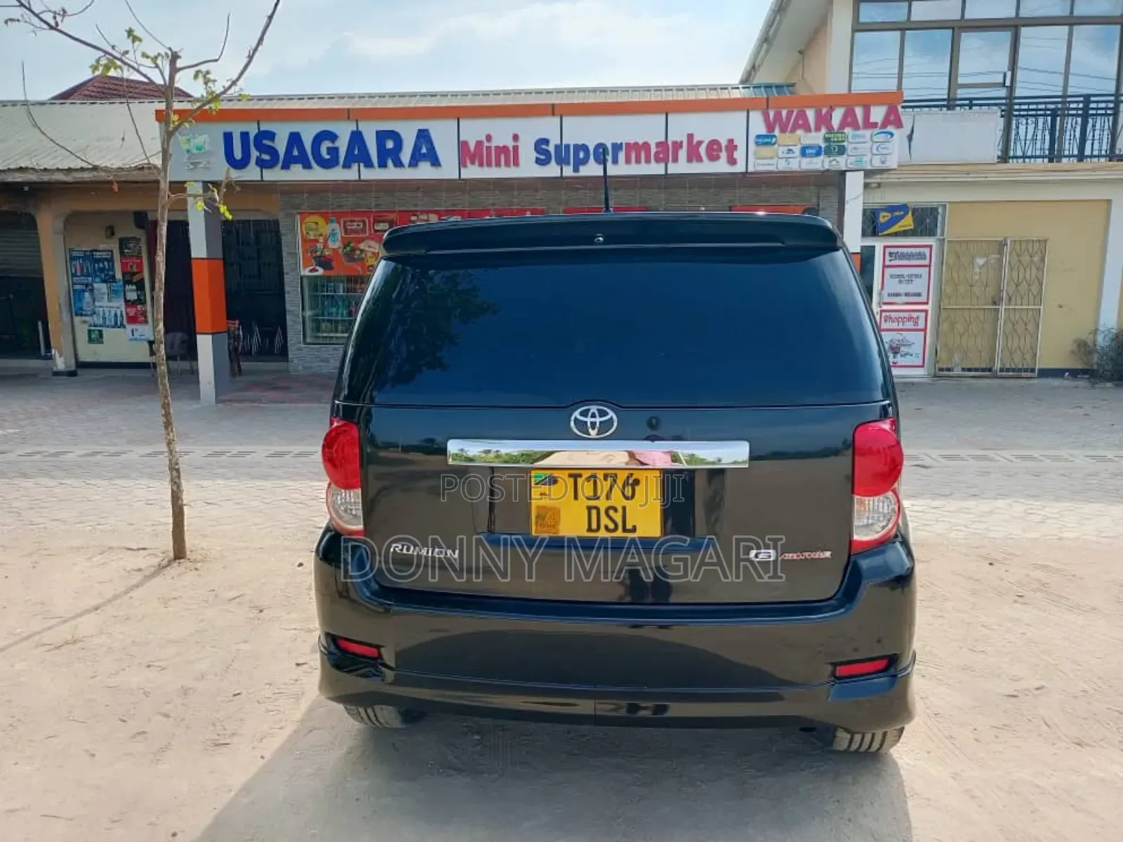 Toyota Corolla Rumion 2009 Black