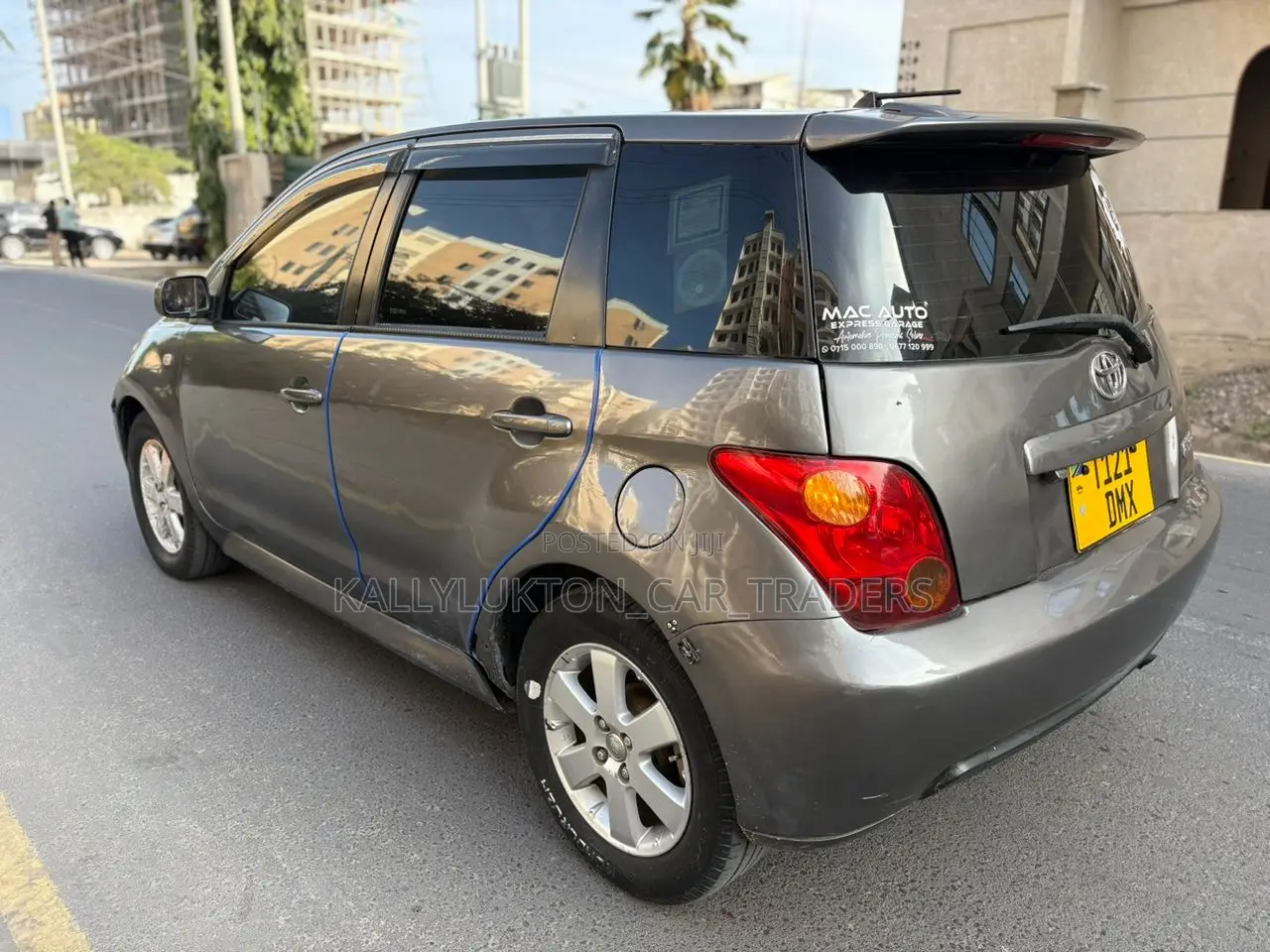 Toyota IST 2005 Gray