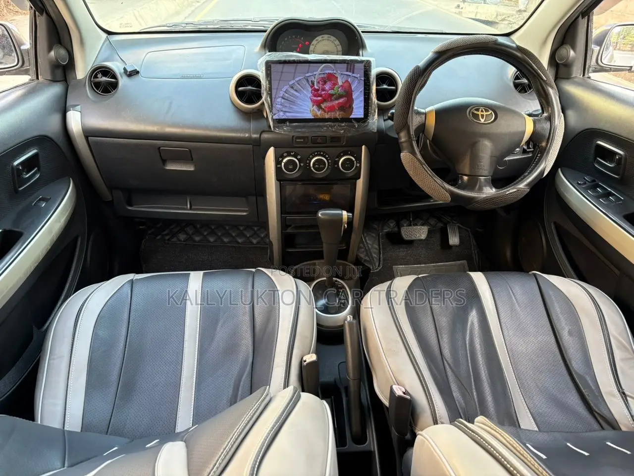 Toyota IST 2005 Gray