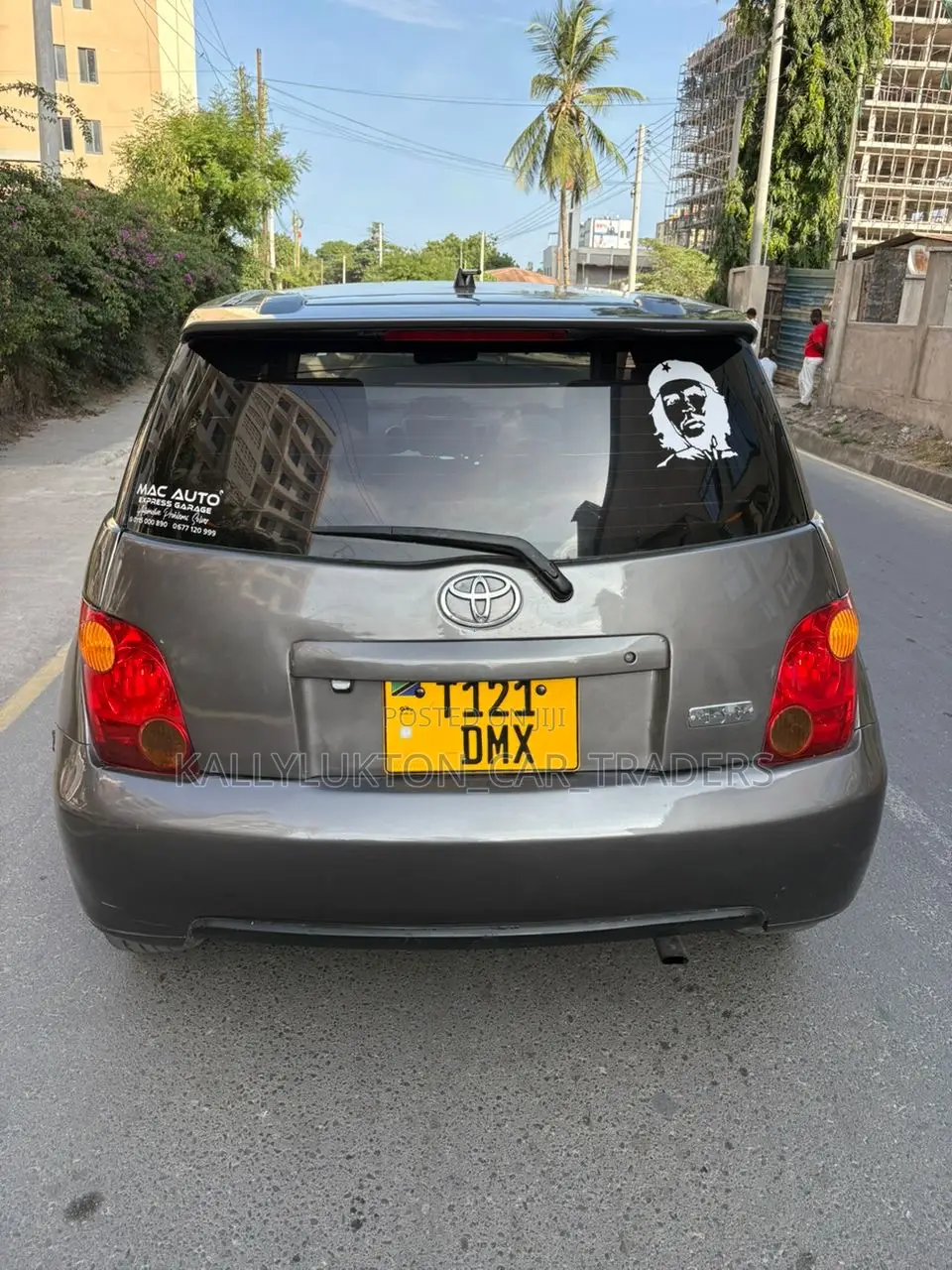 Toyota IST 2005 Gray