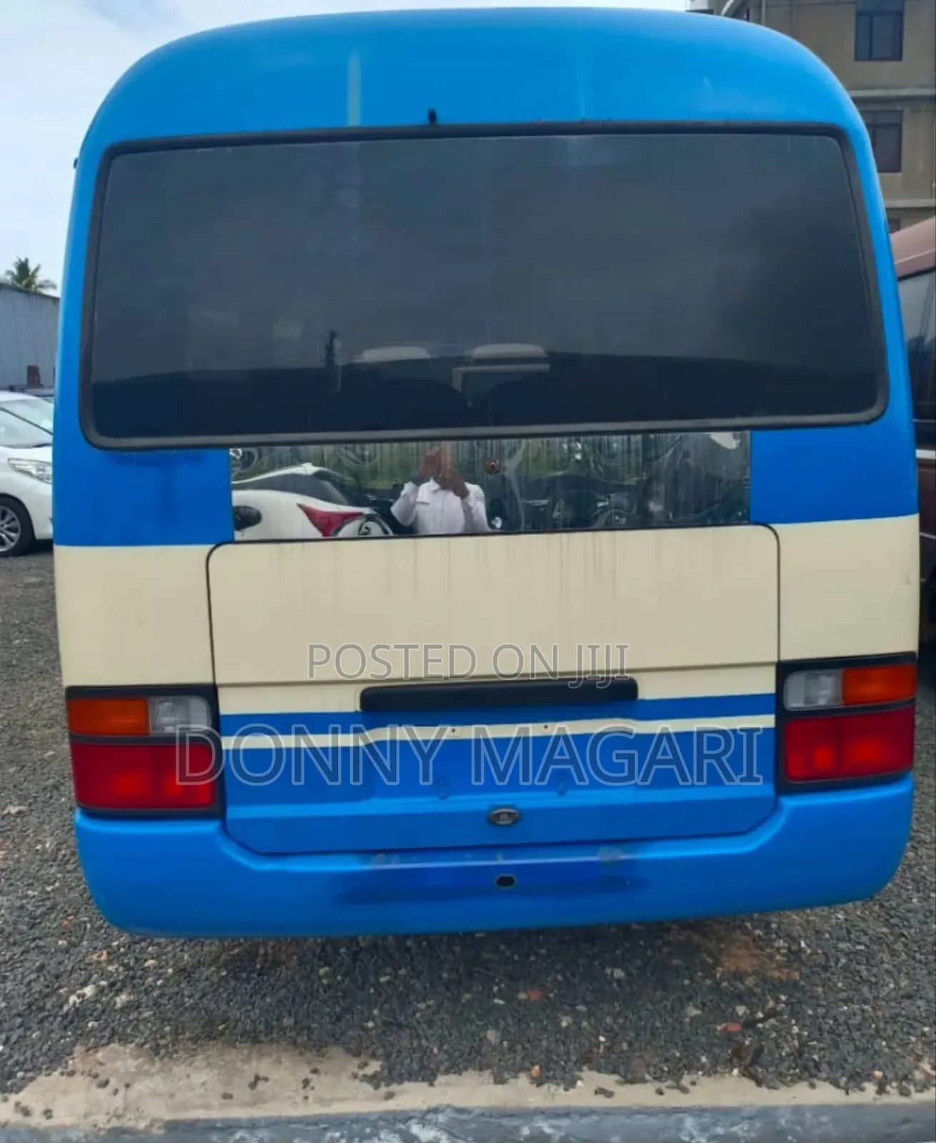Toyota Coaster 2004 Blue