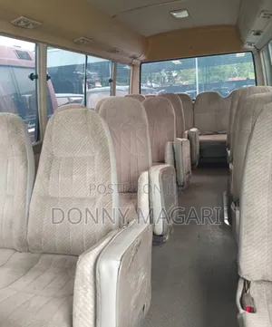 Toyota Coaster 2004 Blue