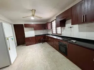 6bdrm House in Upanga for rent