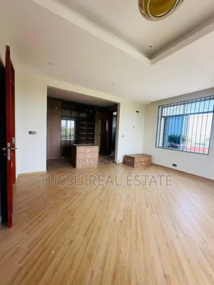 6bdrm House in Mbezibeach for sale