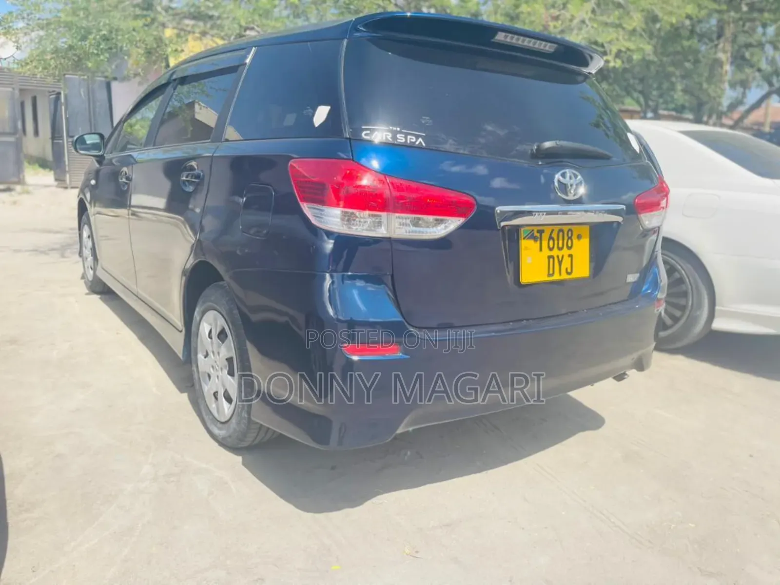 Toyota Wish 2010 Blue