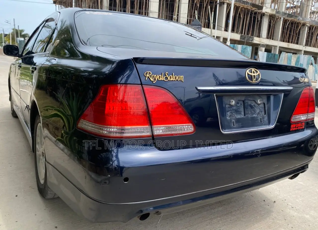 Toyota Crown 2004 Blue