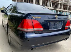 Toyota Crown 2004 Blue