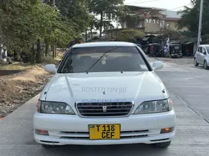 Toyota Cresta 2002 White