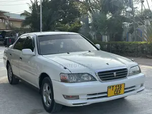 Toyota Cresta 2002 White
