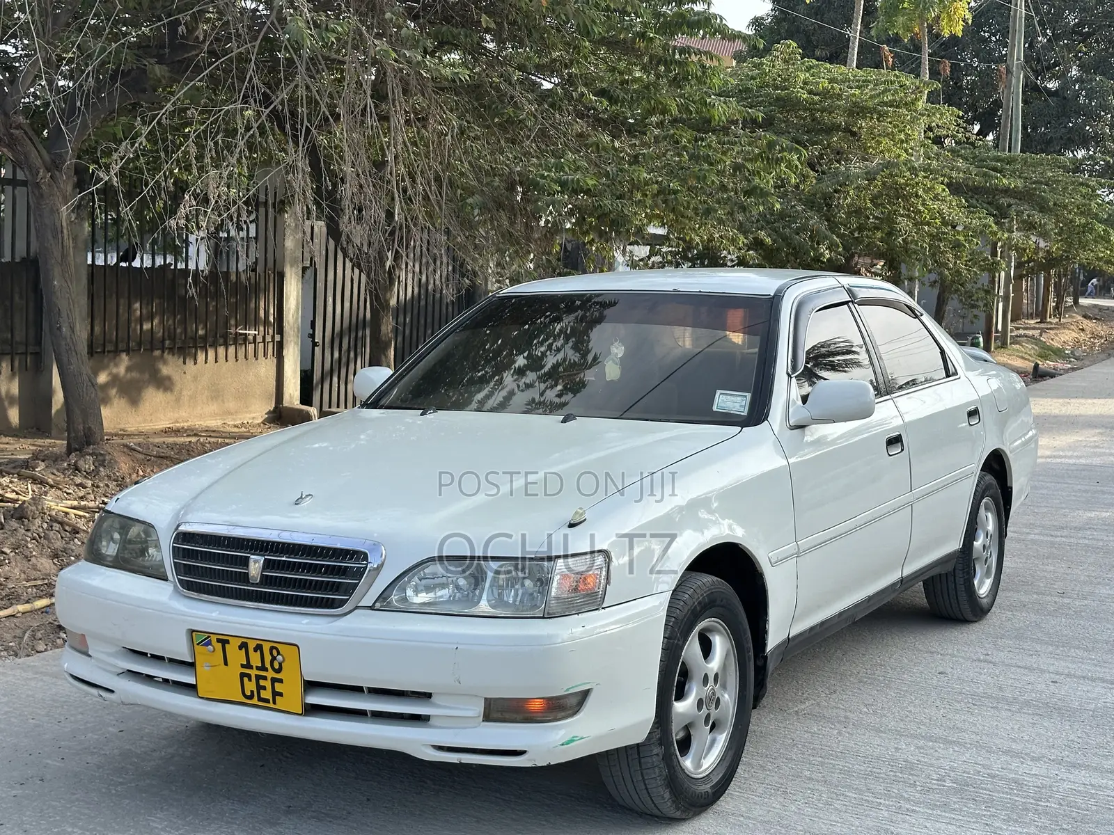 Toyota Cresta 2002 White