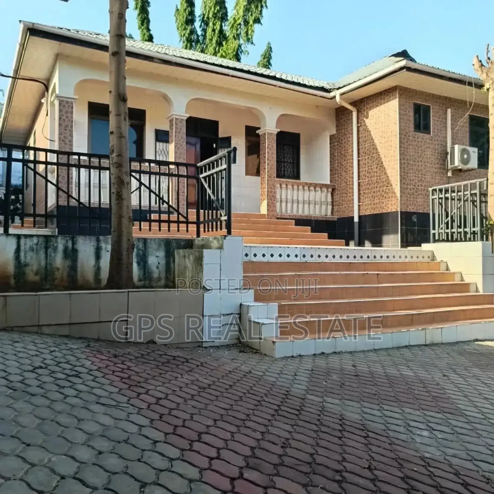 3bdrm House in Tabata Segerea, Kinondoni for sale
