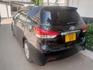 Toyota Wish 2012 Black