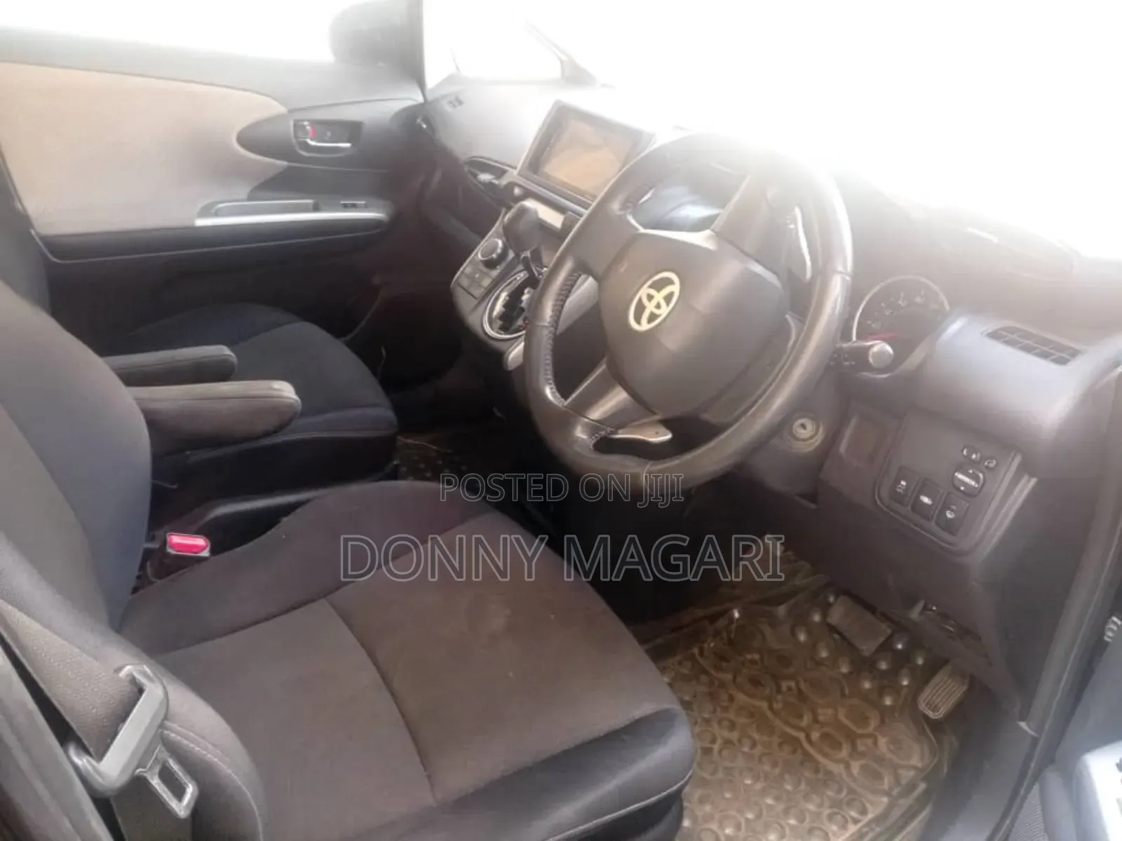 Toyota Wish 2012 Black