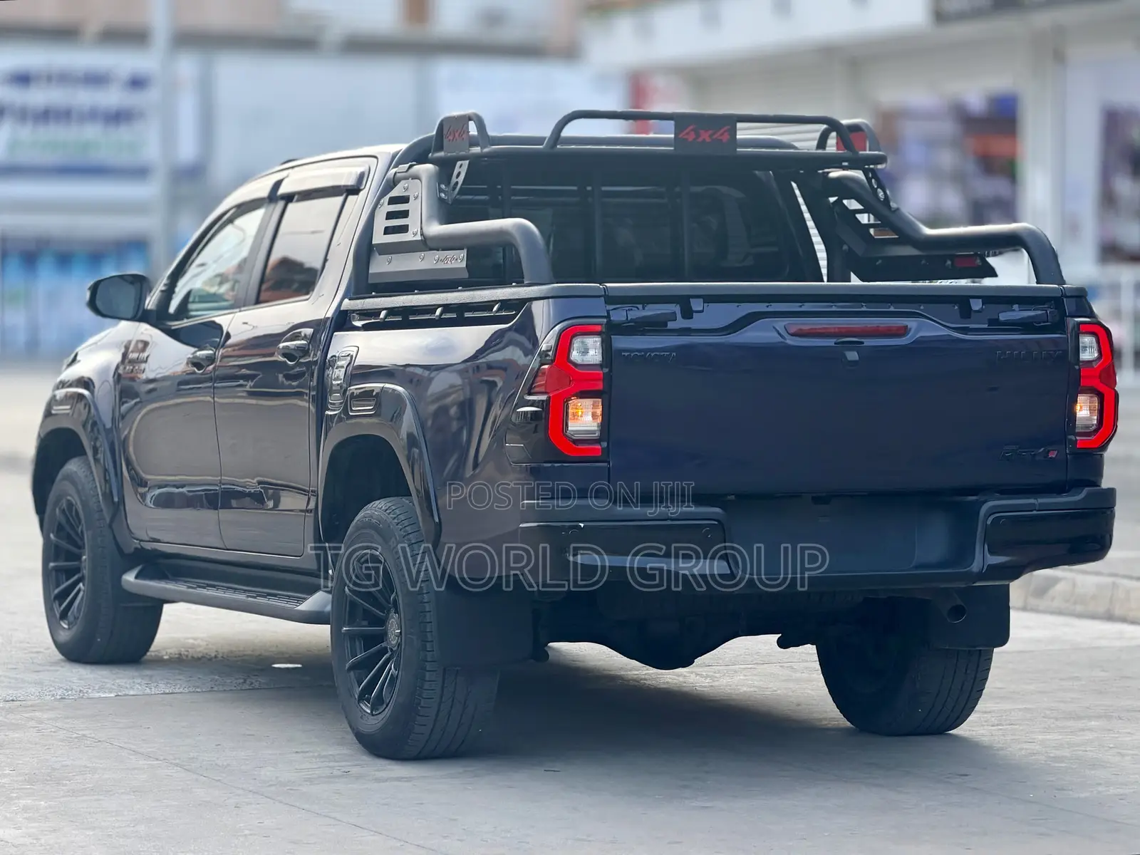 Toyota Hilux Revo Double Cab Deisel 2.8 AWD 2021 Blue