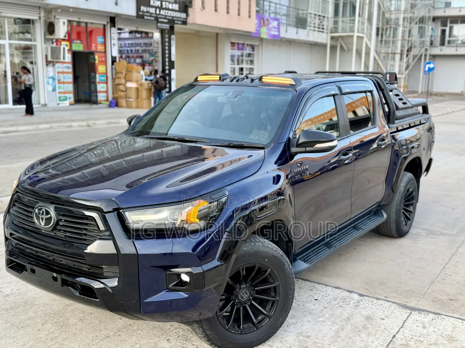 Toyota Hilux Revo Double Cab Deisel 2.8 AWD 2021 Blue