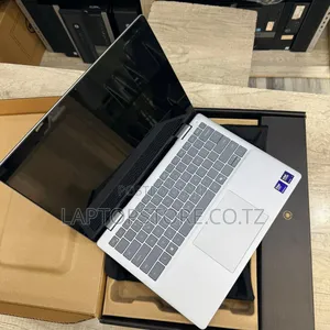 New Laptop Dell 16GB Intel Core Ultra 7 SSD 1T