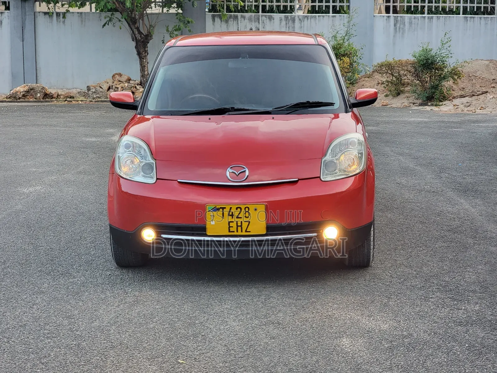 Mazda Verisa 2010 Maroon