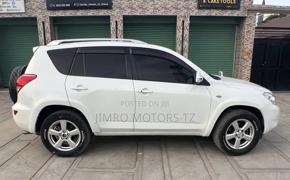 Toyota RAV4 2007 White