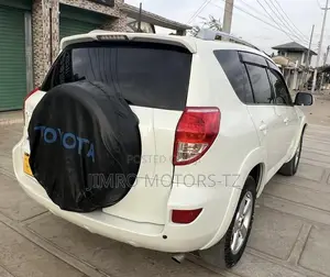 Toyota RAV4 2007 White