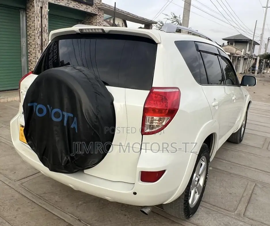 Toyota RAV4 2007 White