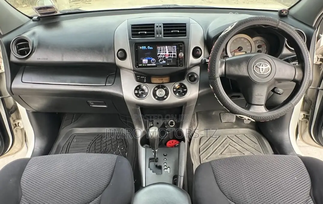 Toyota RAV4 2007 White