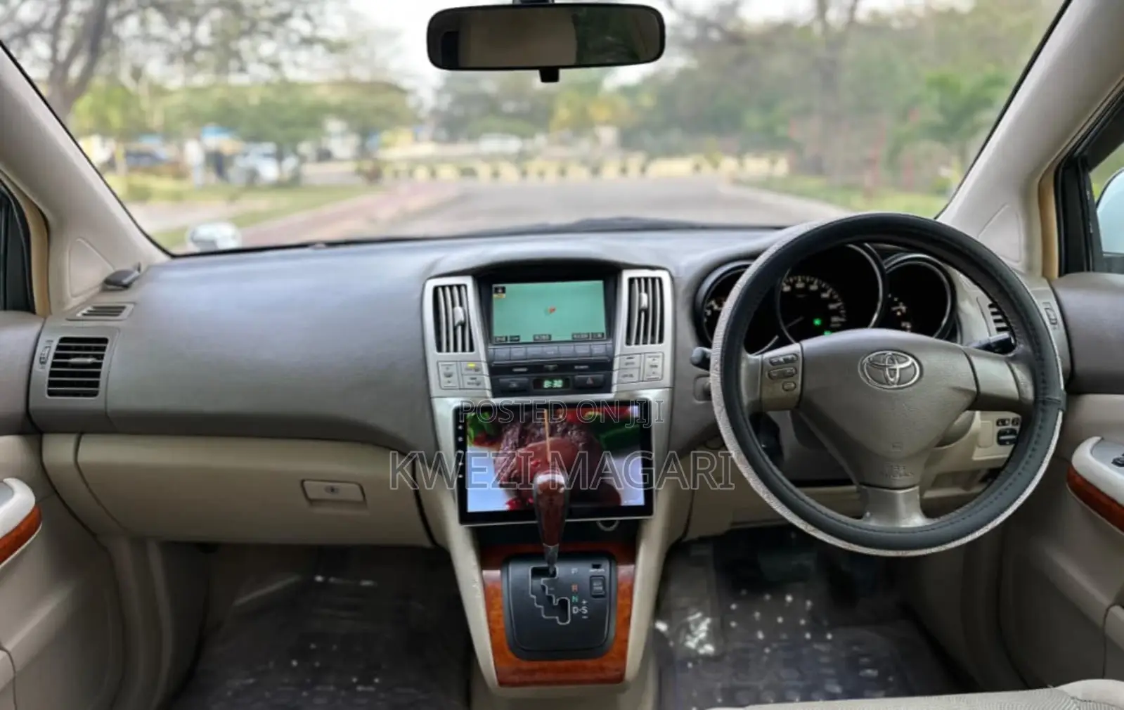 Toyota Harrier 2004 White