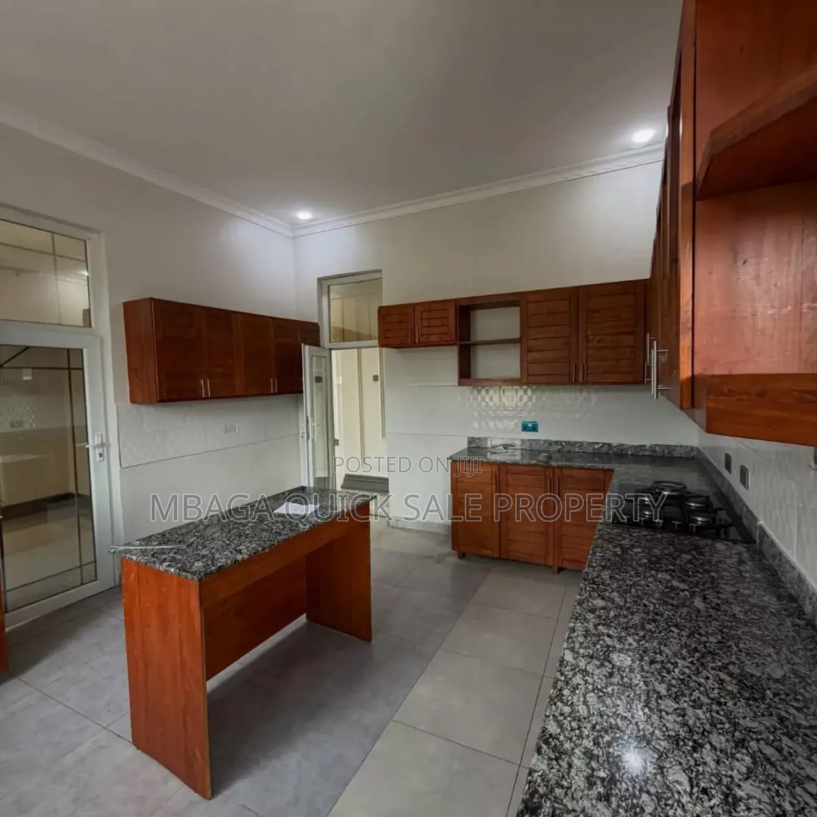 4bdrm House in Goba for rent
